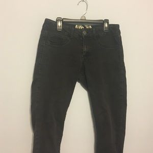 Size 7 black Capri jeggings
